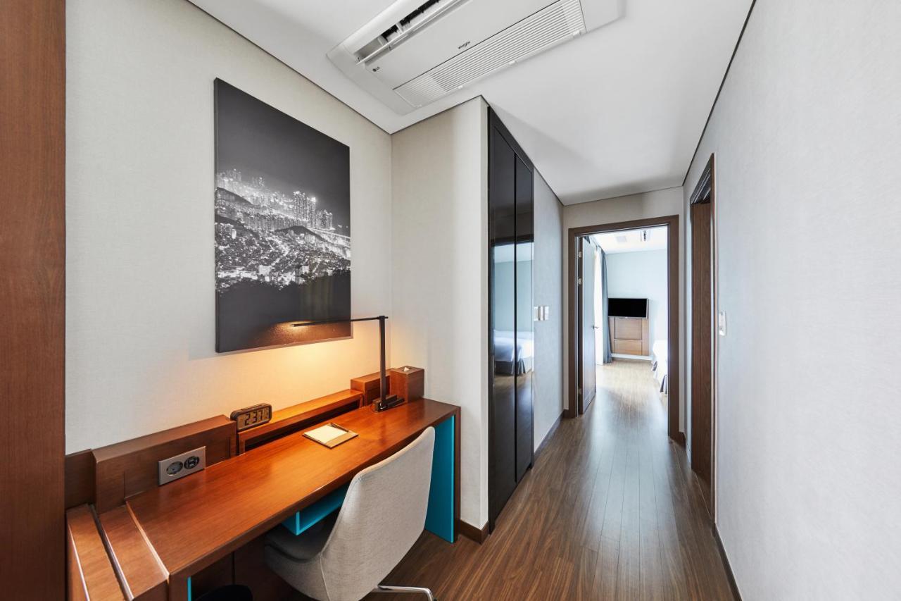Felix By Stx Hotel & Suite Busan Extérieur photo