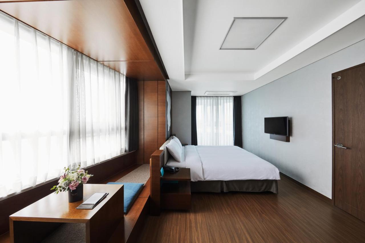 Felix By Stx Hotel & Suite Busan Extérieur photo