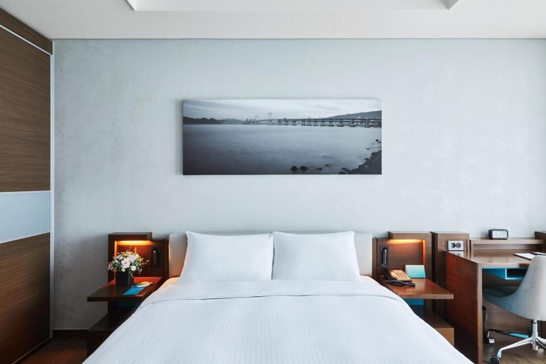 Felix By Stx Hotel & Suite Busan Extérieur photo
